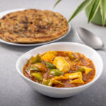 Kadai Paneer Lachcha Paratha Combo